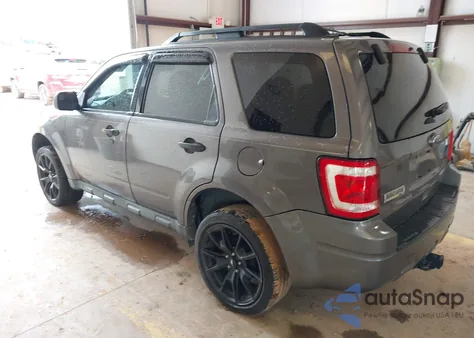 2012 Ford Escape Xlt z USA, uszkodzony, nr VIN 1FMCU0D77CKC35203